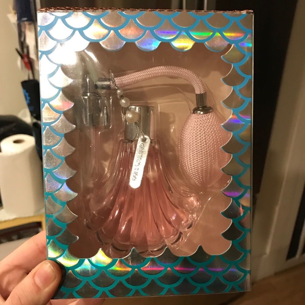 'Oceans Kiss' Black Heart Perfume